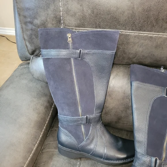 Clarks Whistle Whey wide leg boots dark Navy blue size 9.5 - Picture 4 of 9